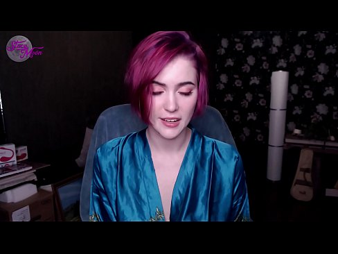 ❤️ 用英語從俄羅斯女孩手淫的指導 ️ 硬色情 在 zh-tw.epicpornvideos-com.ru ❤