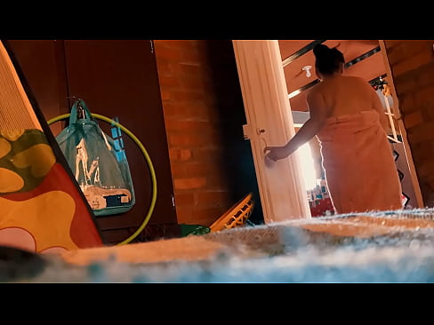 ❤️ 我叔叔跟著我去洗澡，他在我洗澡的時候操我。 ️ 硬色情 在 zh-tw.epicpornvideos-com.ru ❤